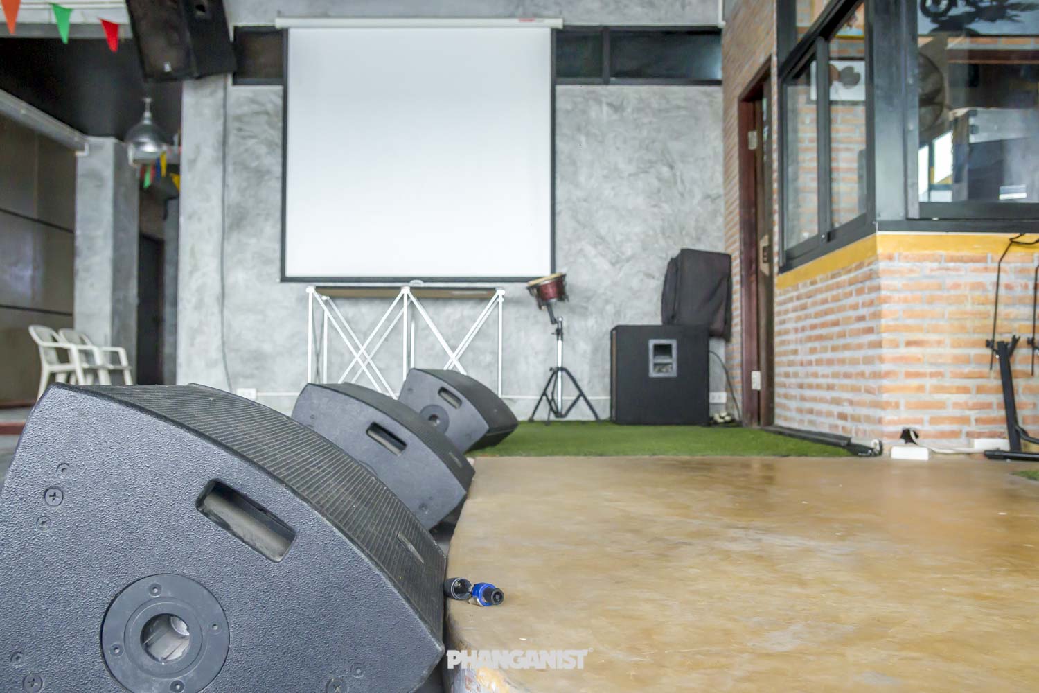 Big Smiles with Jack at Bro & Sis Koh Phangan Online Magazine